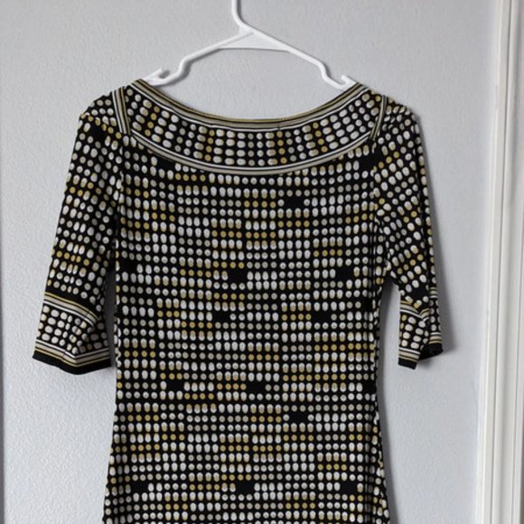 Dress - Picture 1 of 4